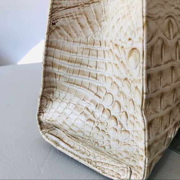 ❌SOLD❌ BRAHMIN Medium Camille Tote - Picture 11 of 16